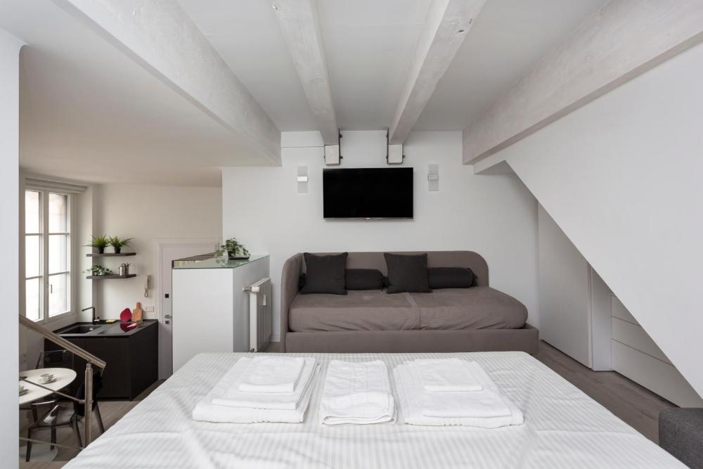 Nest for 2 in Milan Fashion District